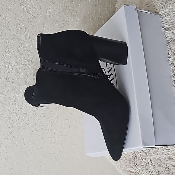 Steve Madden Simmer Boots - Picture 4 of 10